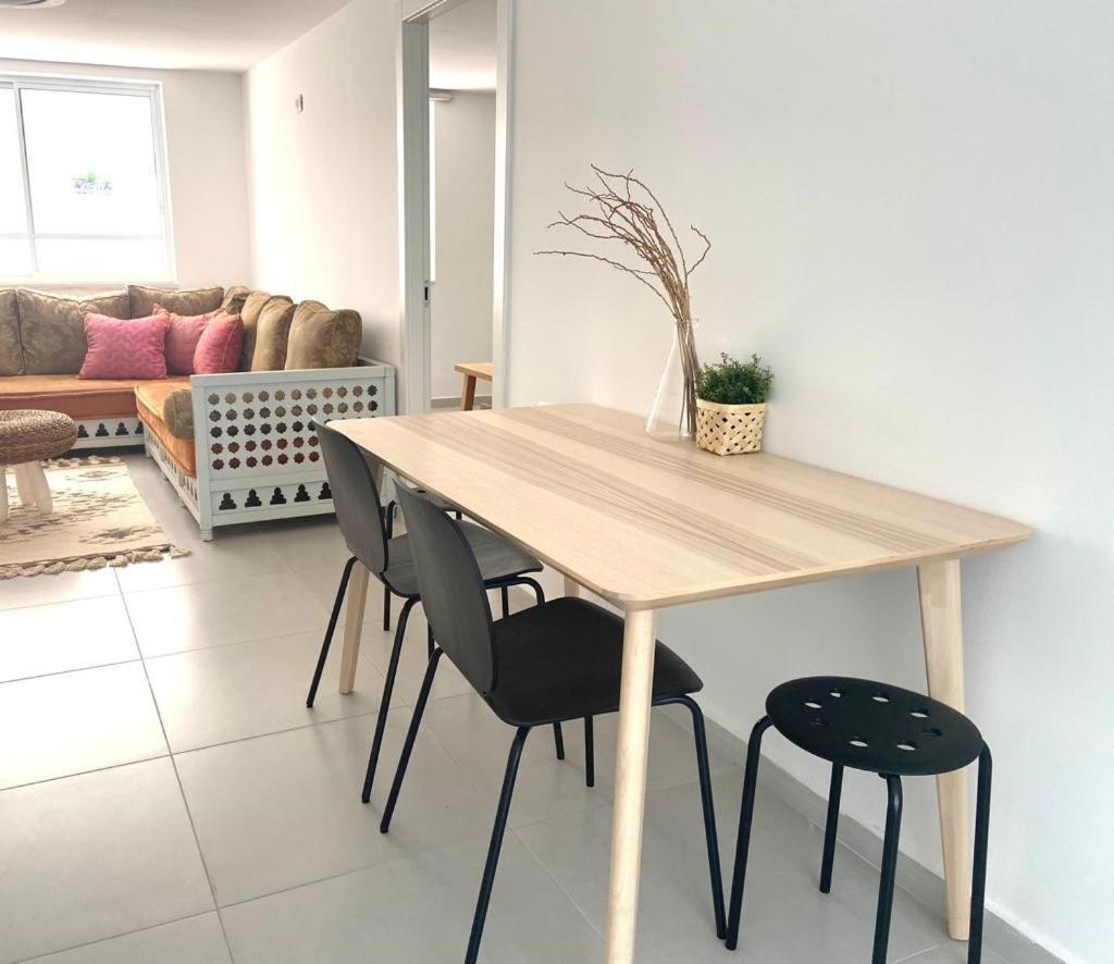 Appartement אירוח השקד - 10דק' משדה התעופה à Giv'at Koach Extérieur photo
